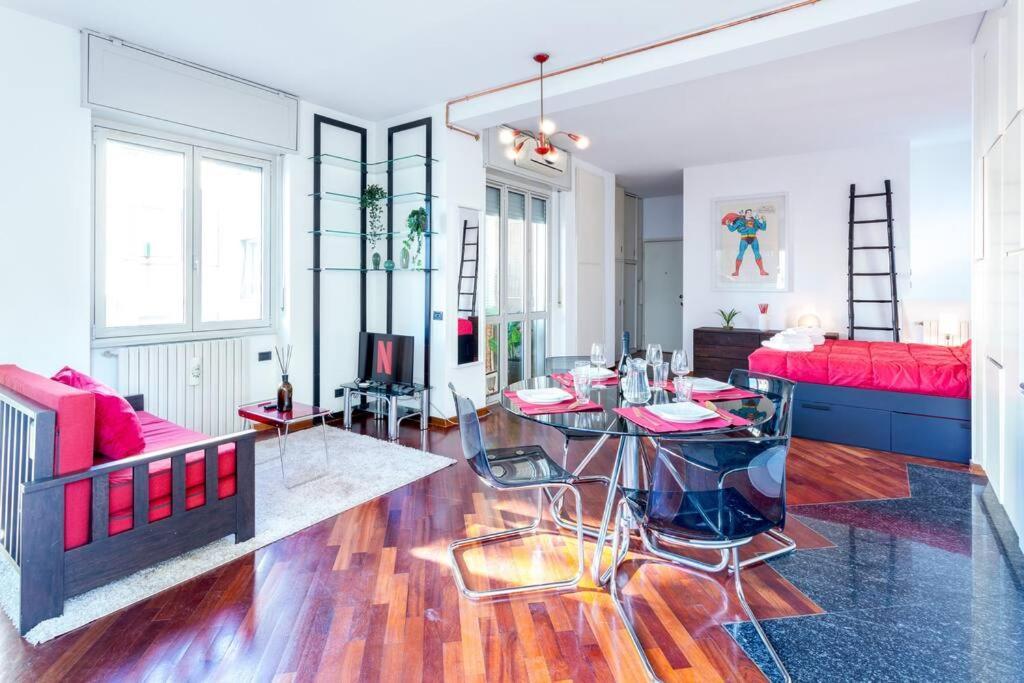 Duomo 10 Min Luxury • Terrazzo • Wi-Fi • Netflix Appartement Milaan Buitenkant foto